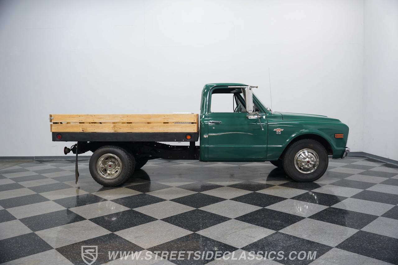 1968 Chevrolet C30 Flatbed Dually