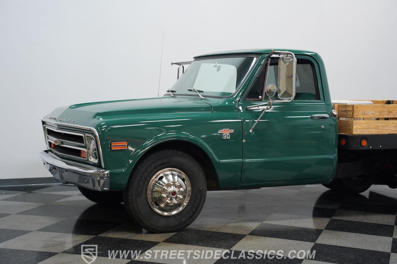 1968 Chevrolet C30 Flatbed Dually