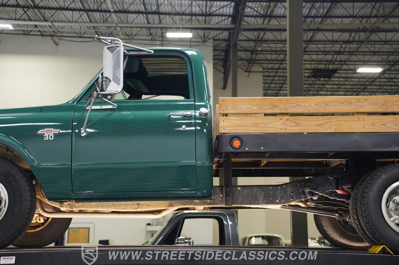 1968 Chevrolet C30 Flatbed Dually