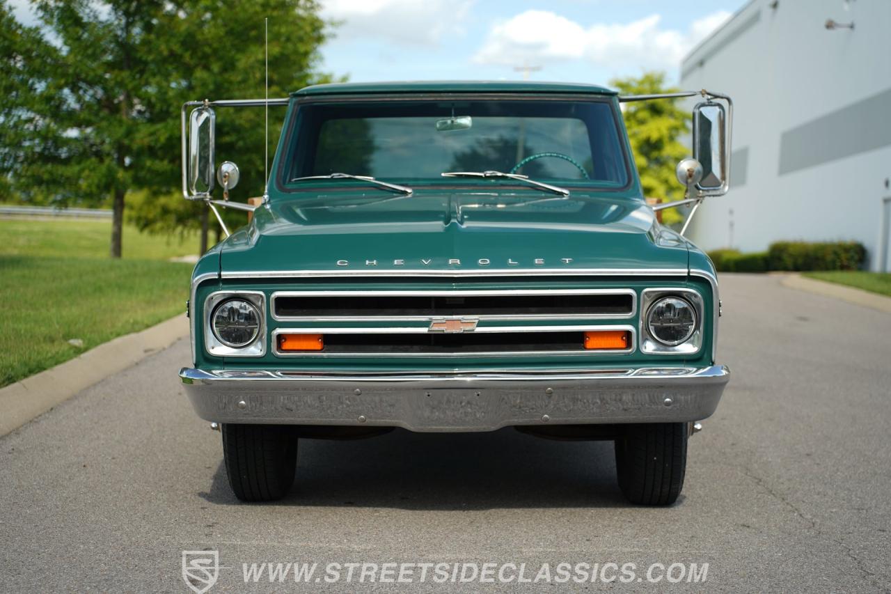 1968 Chevrolet C30 Flatbed Dually