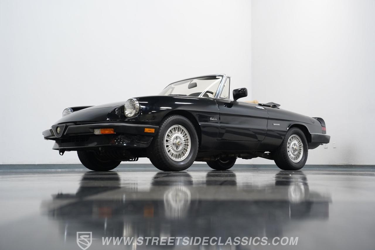 1990 Alfa Romeo Spider Graduate