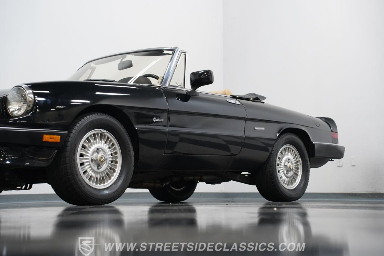 1990 Alfa Romeo Spider Graduate