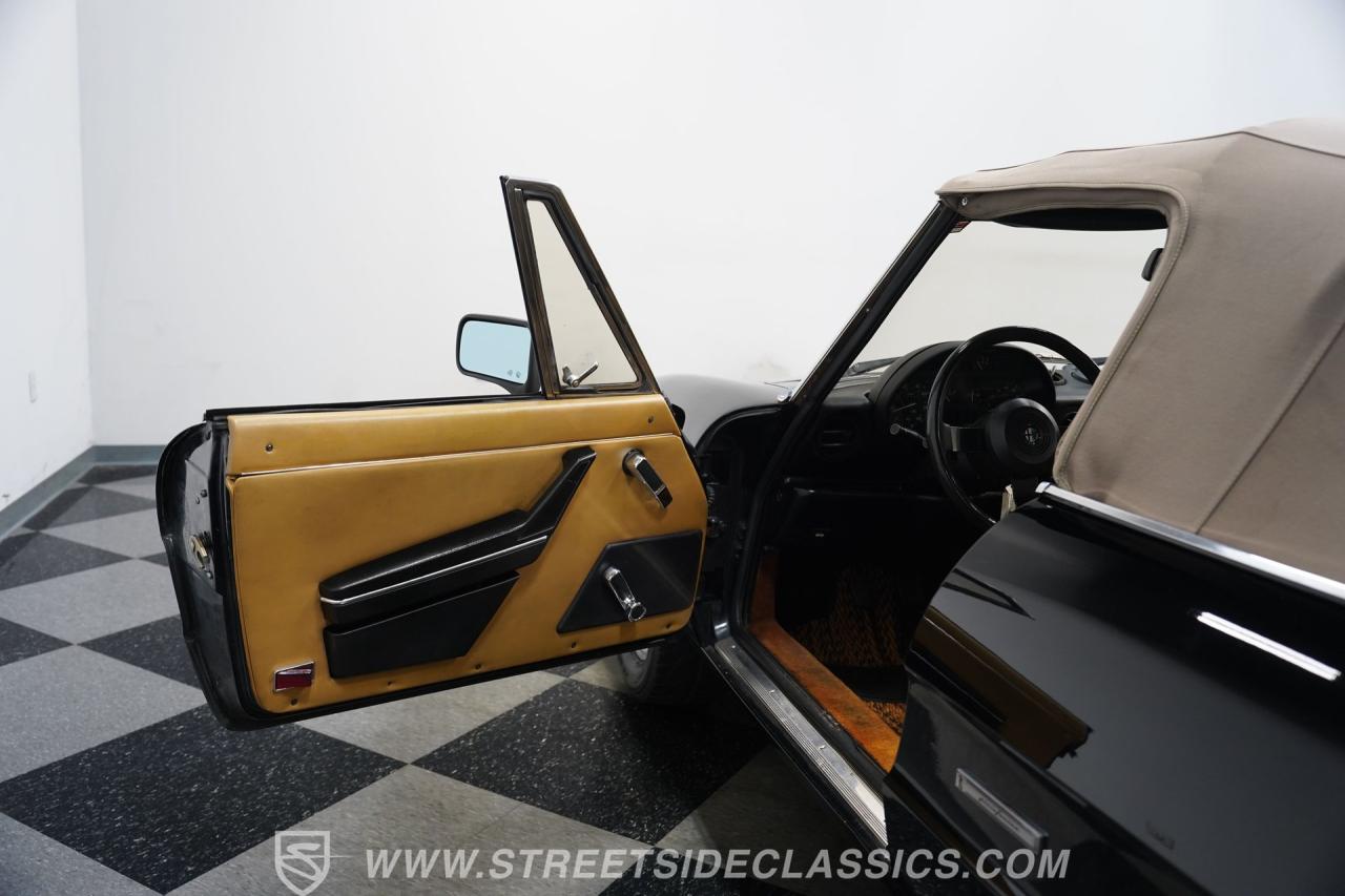 1990 Alfa Romeo Spider Graduate