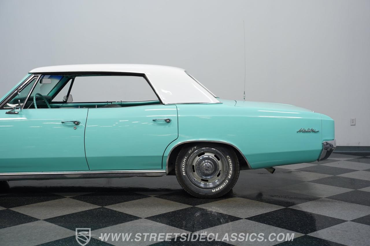 1966 Chevrolet Chevelle Malibu 4 Door Hardtop