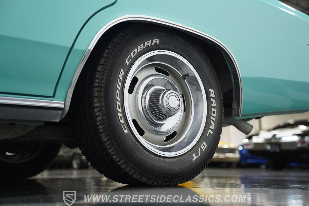 1966 Chevrolet Chevelle Malibu 4 Door Hardtop