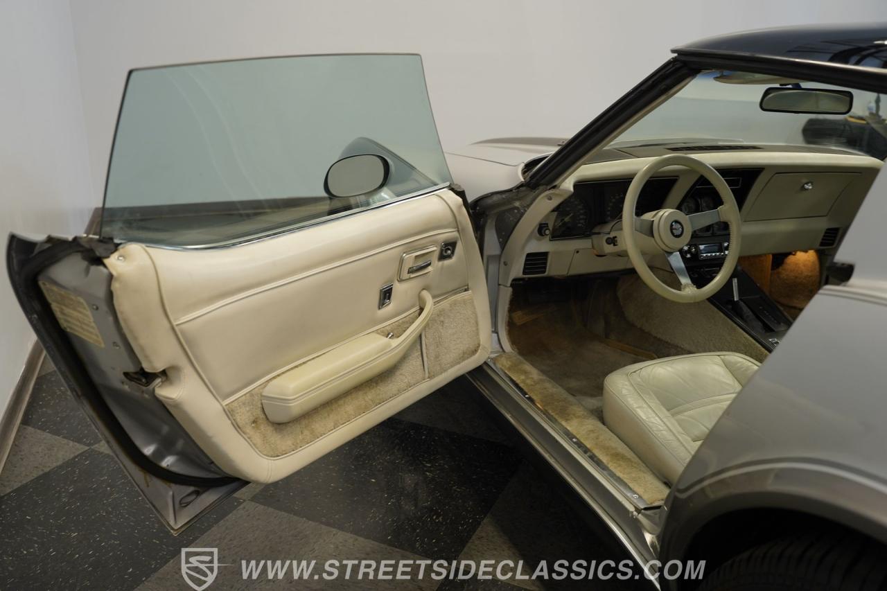 1978 Chevrolet Corvette L82 Silver Anniversary Edition