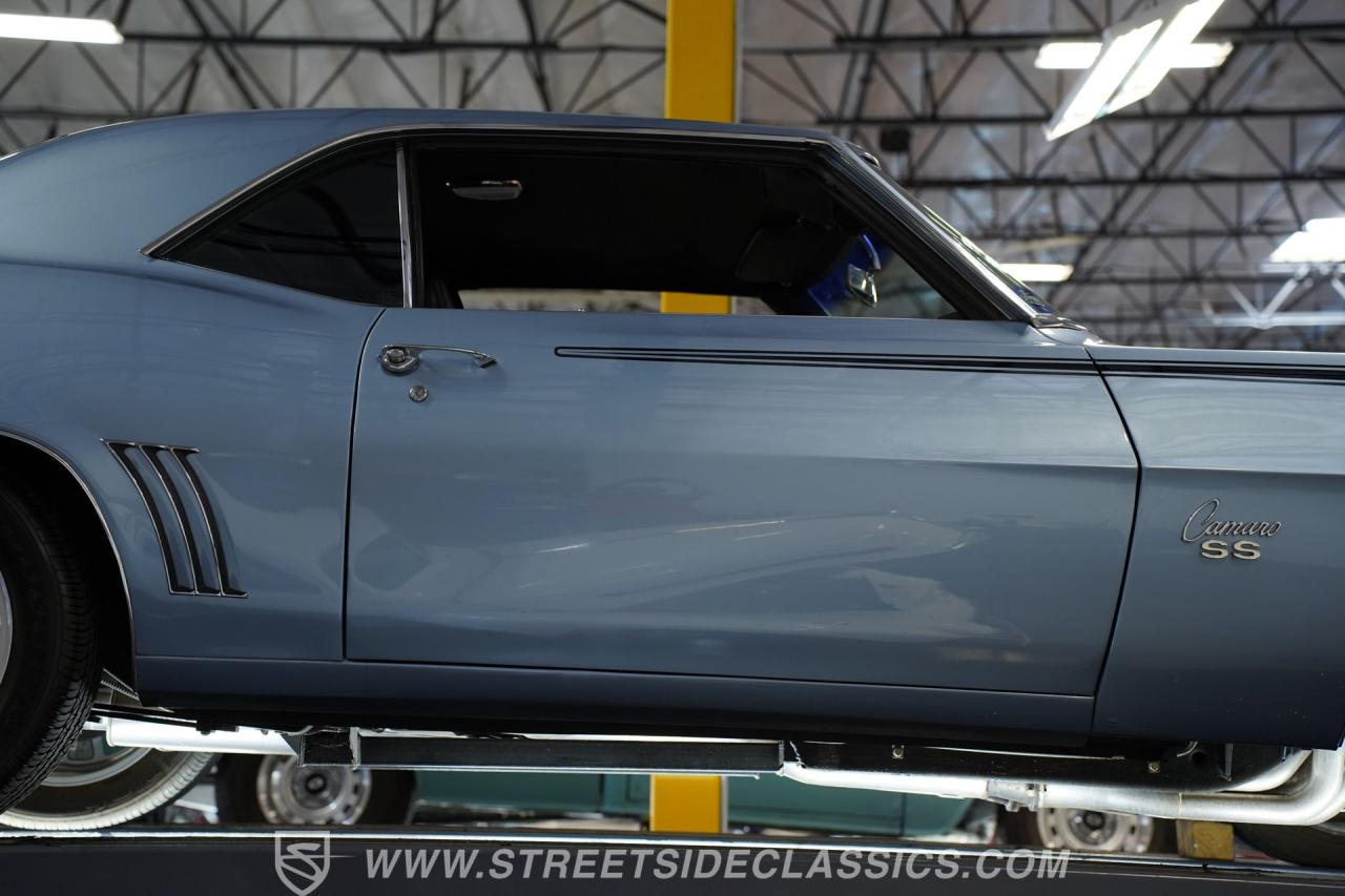 1969 Chevrolet Camaro SS 427 Tribute