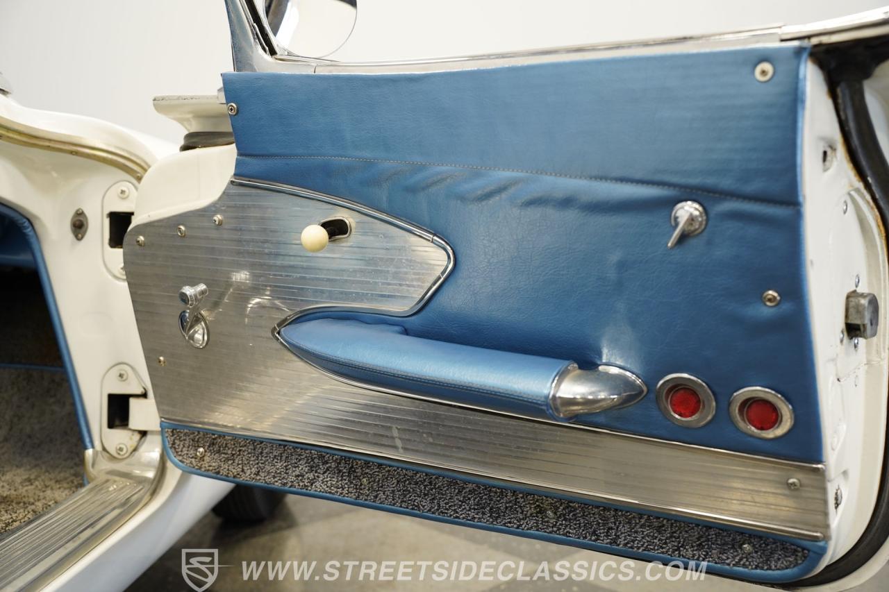 1961 Chevrolet Corvette Convertible