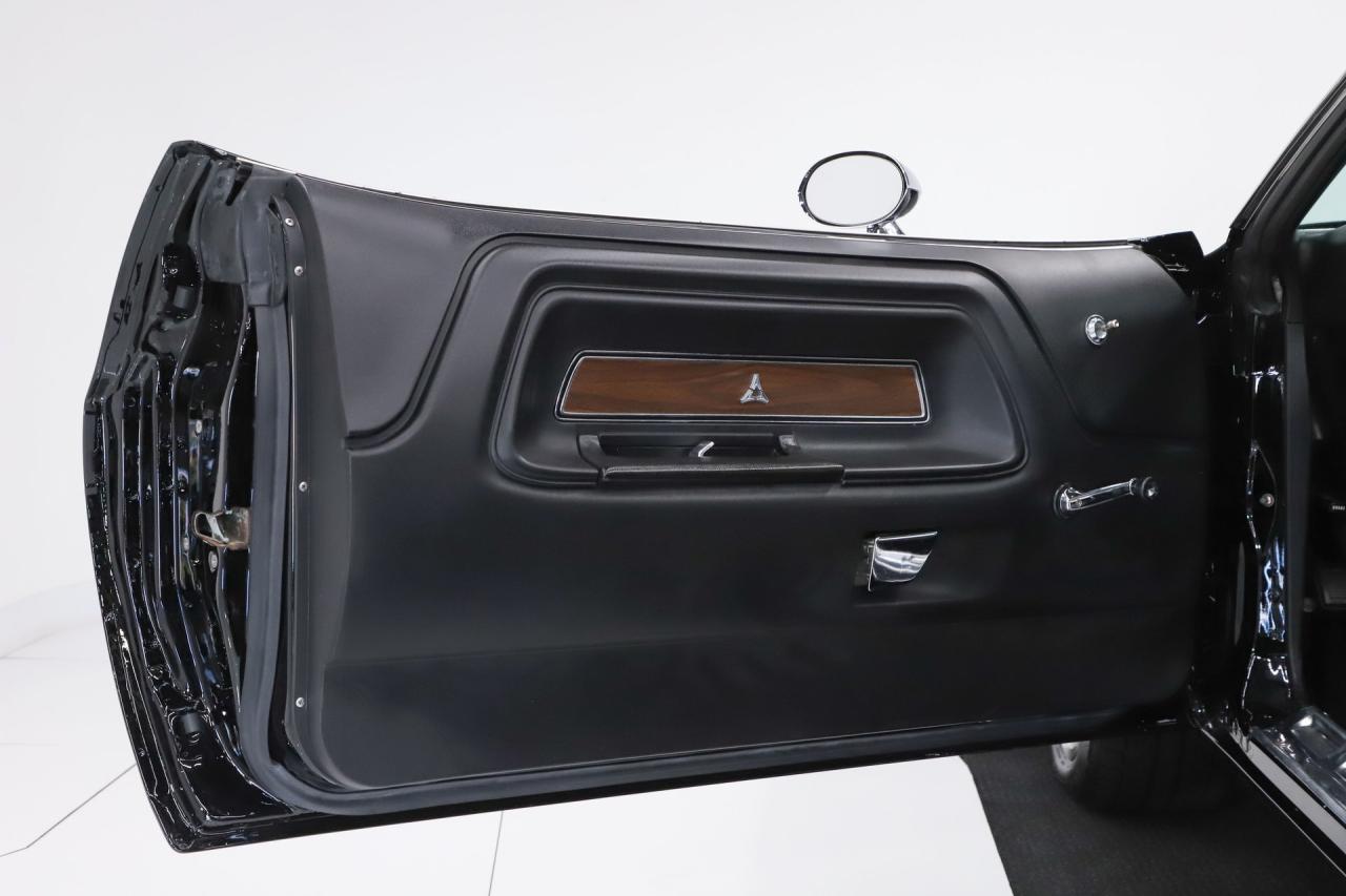 1970 Dodge Challenger R/T Restomod