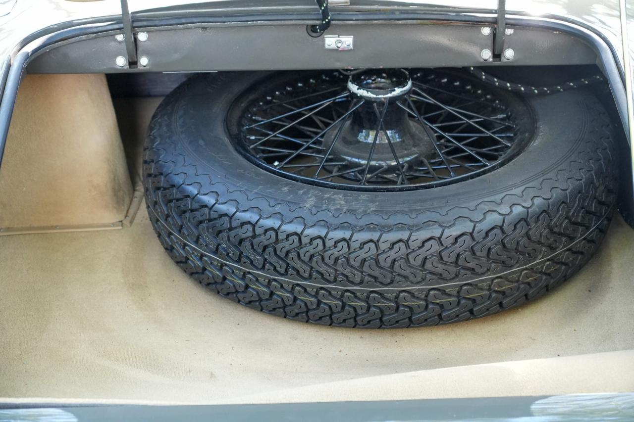 1951 Jaguar XK120 OTS