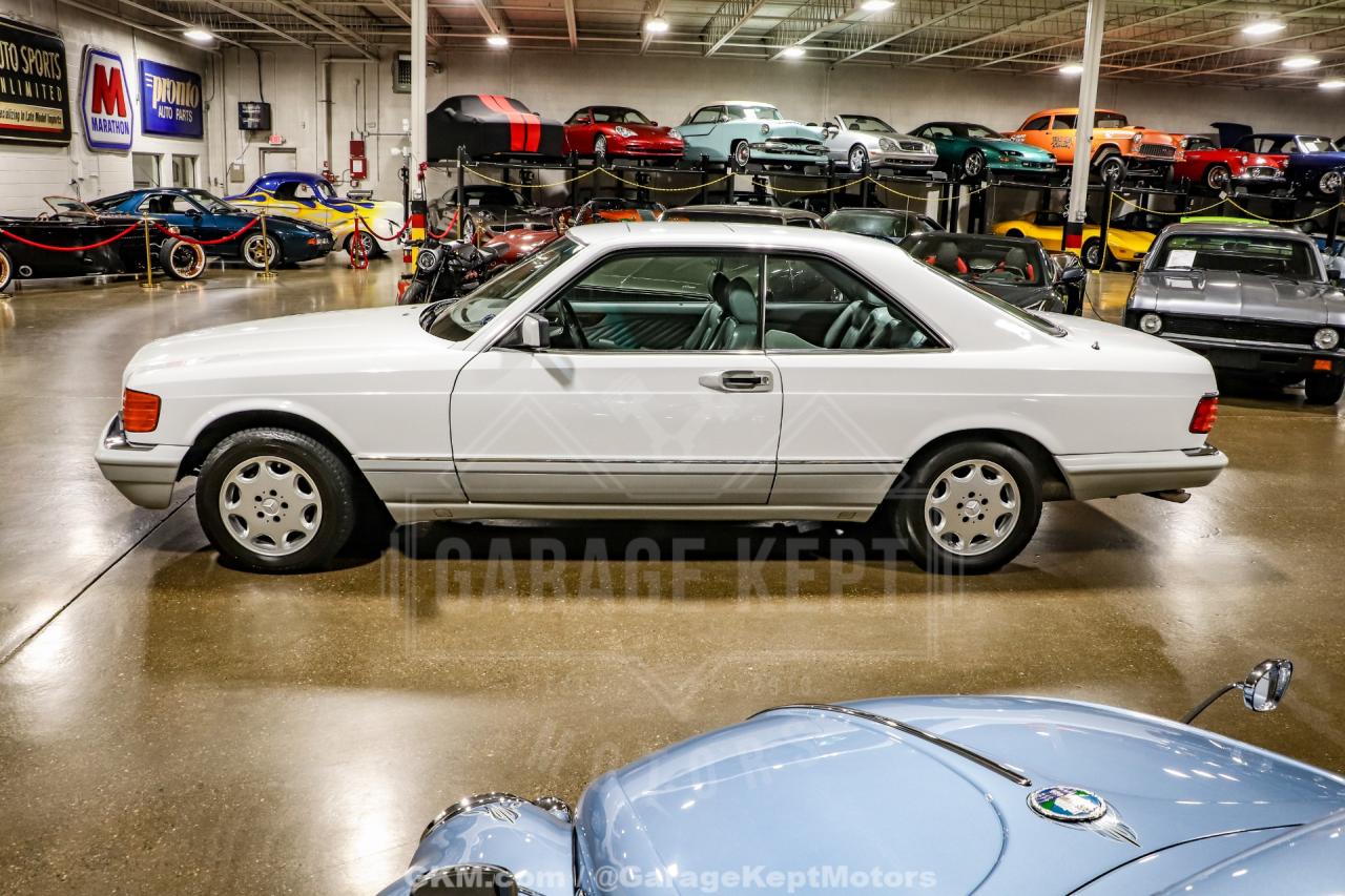 1991 Mercedes - Benz 560-Class