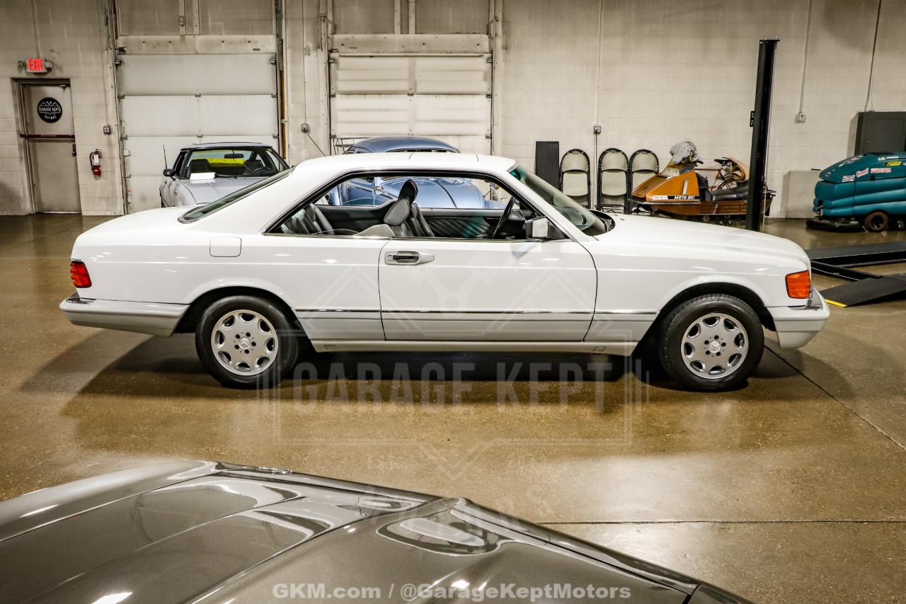 1991 Mercedes - Benz 560-Class