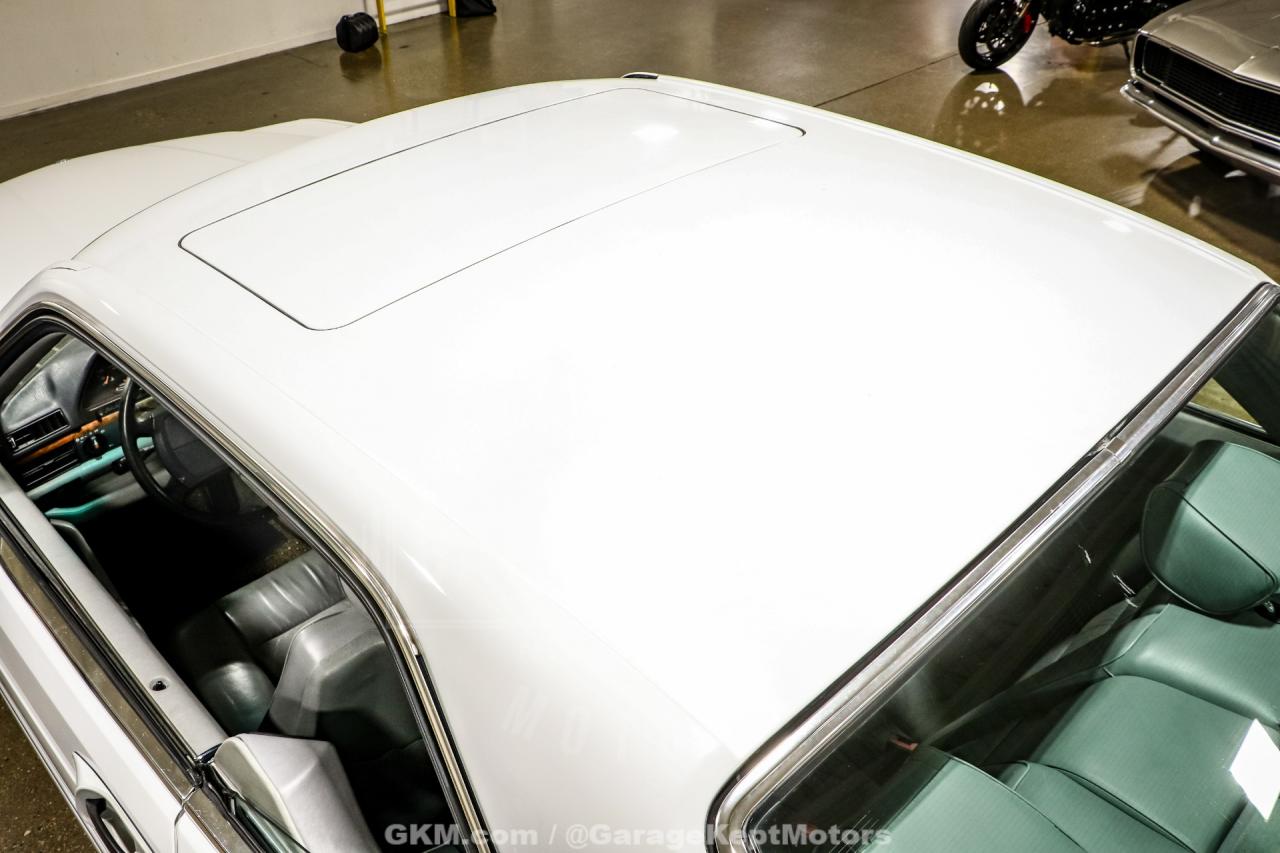 1991 Mercedes - Benz 560-Class