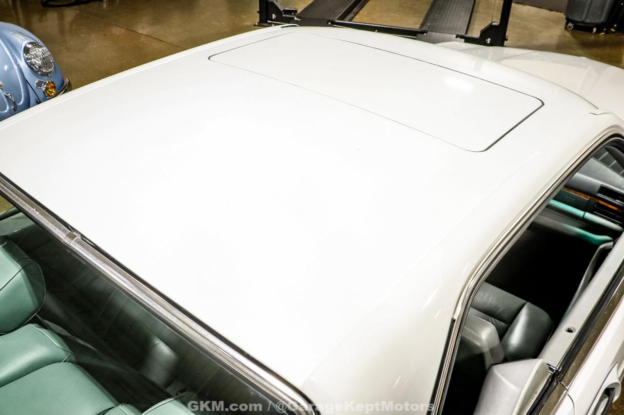 1991 Mercedes - Benz 560-Class