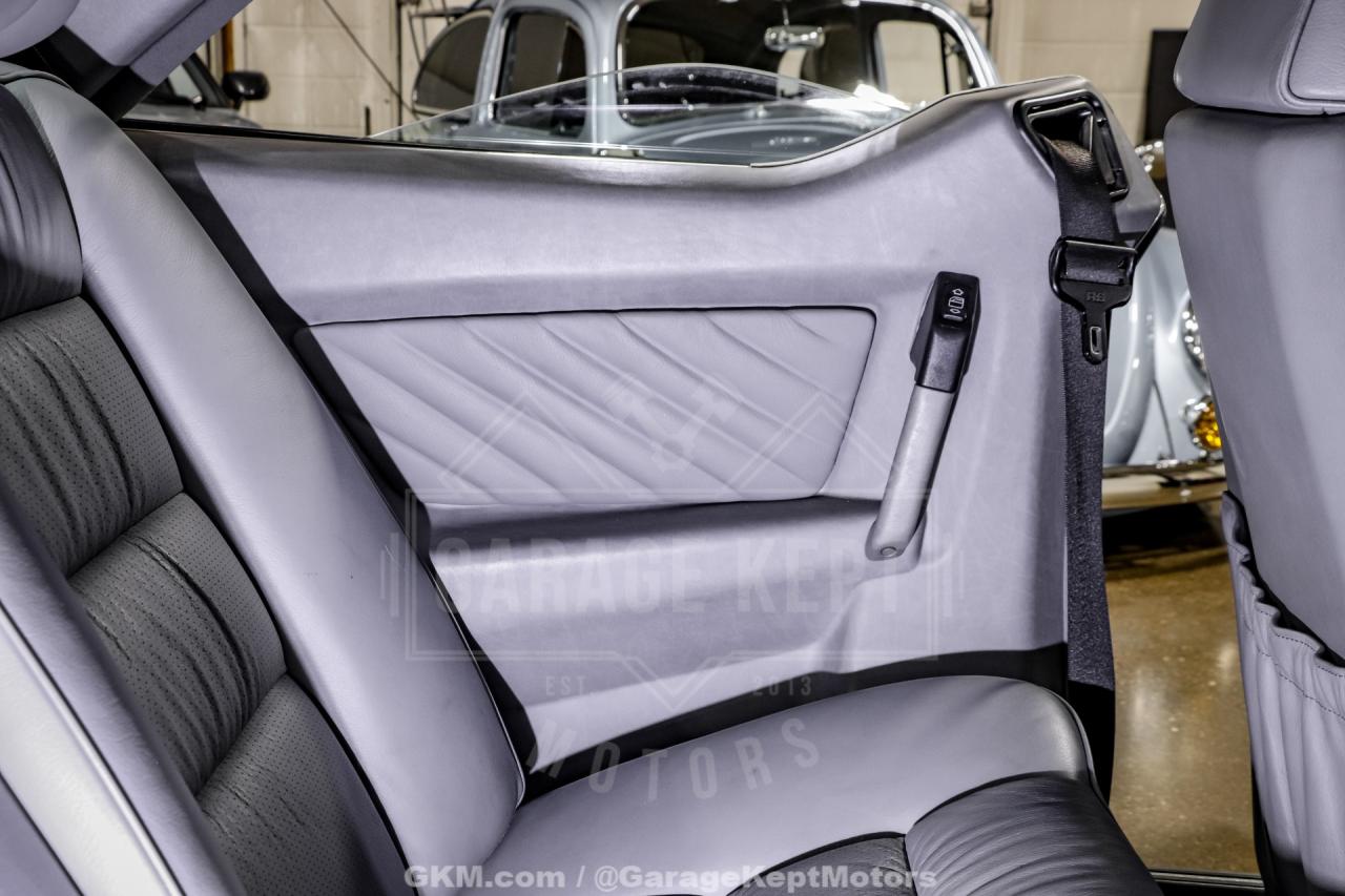 1991 Mercedes - Benz 560-Class