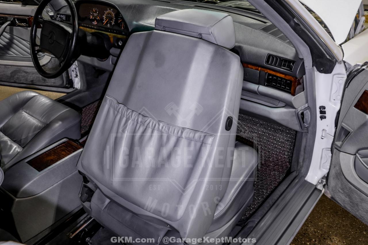 1991 Mercedes - Benz 560-Class