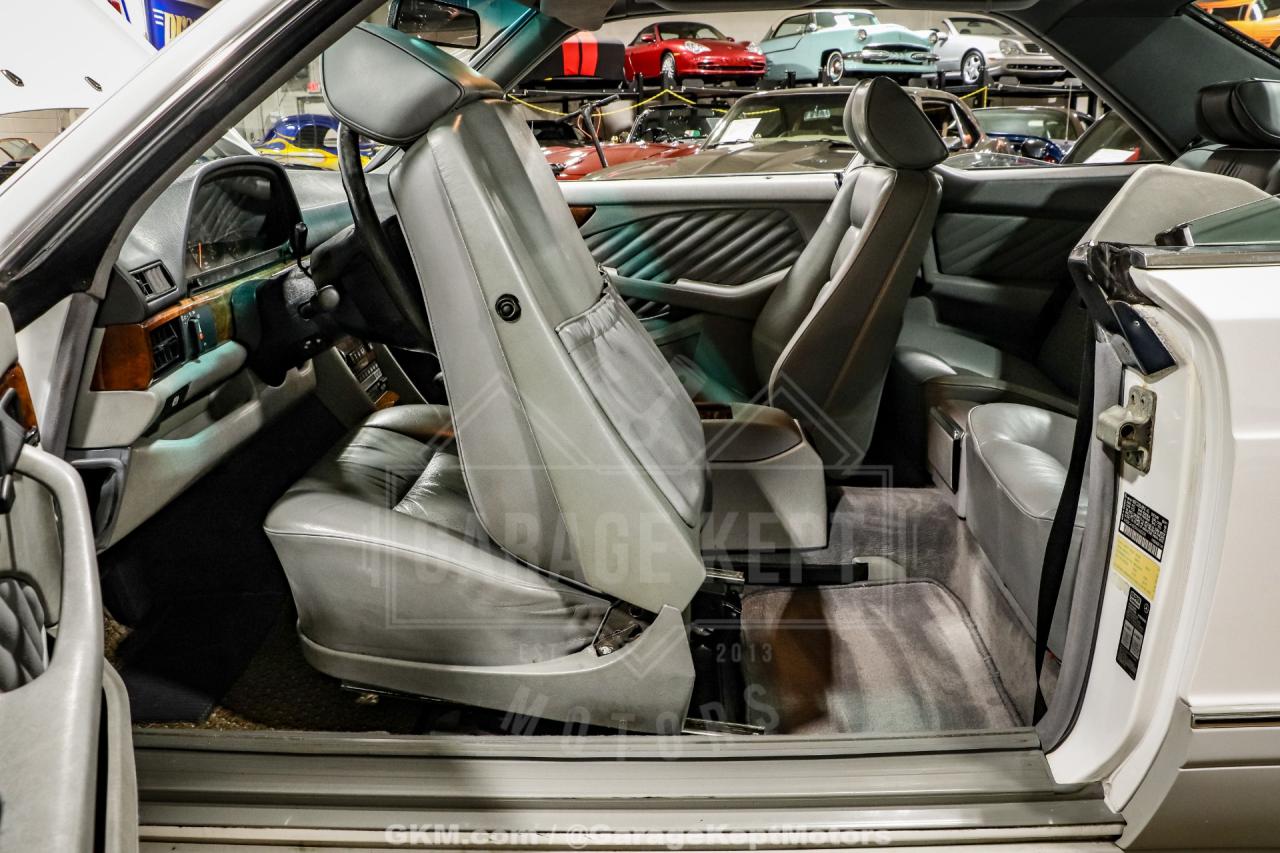 1991 Mercedes - Benz 560-Class
