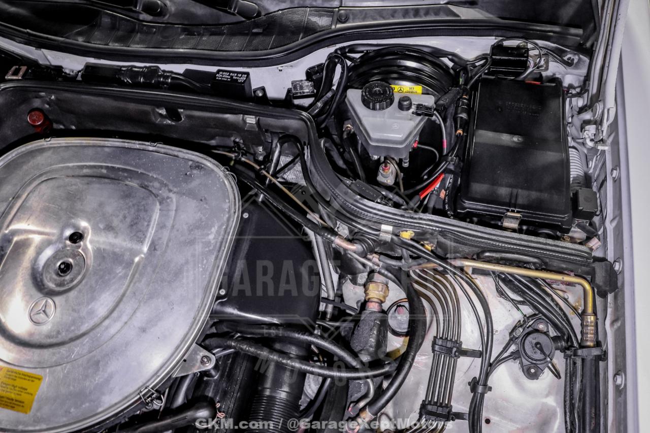 1991 Mercedes - Benz 560-Class