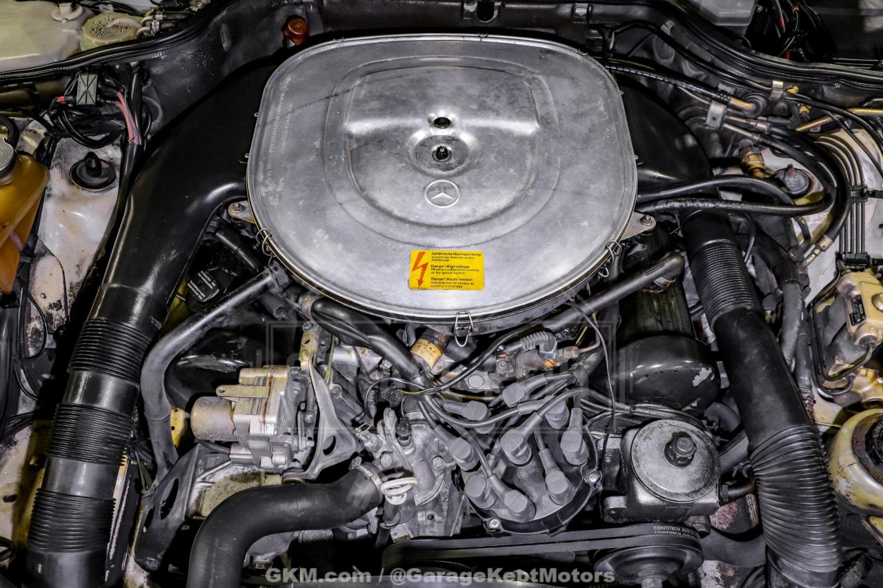 1991 Mercedes - Benz 560-Class