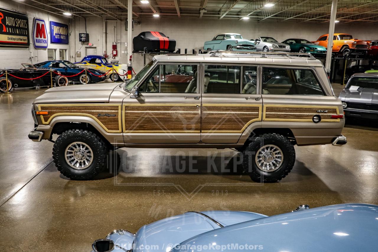 1988 Jeep Grand Wagoneer