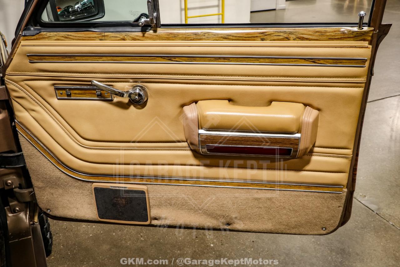 1988 Jeep Grand Wagoneer