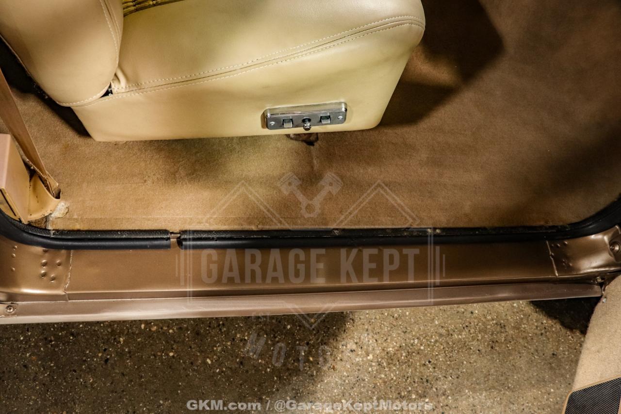 1988 Jeep Grand Wagoneer