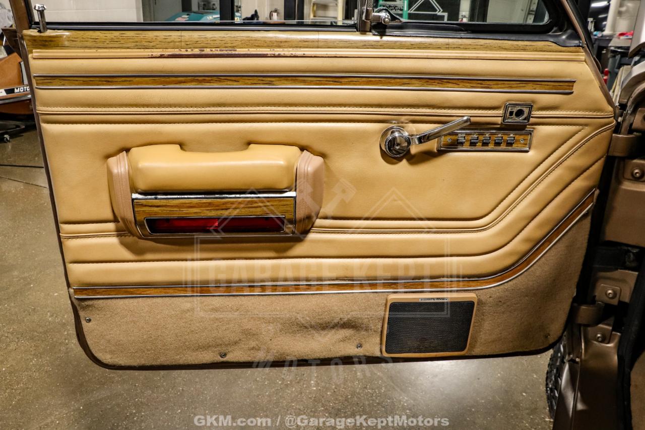 1988 Jeep Grand Wagoneer