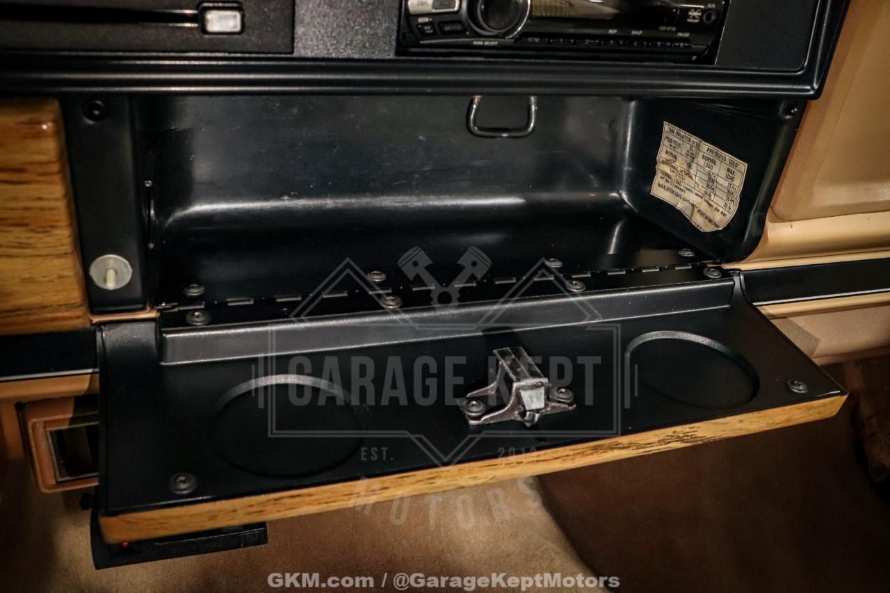 1988 Jeep Grand Wagoneer