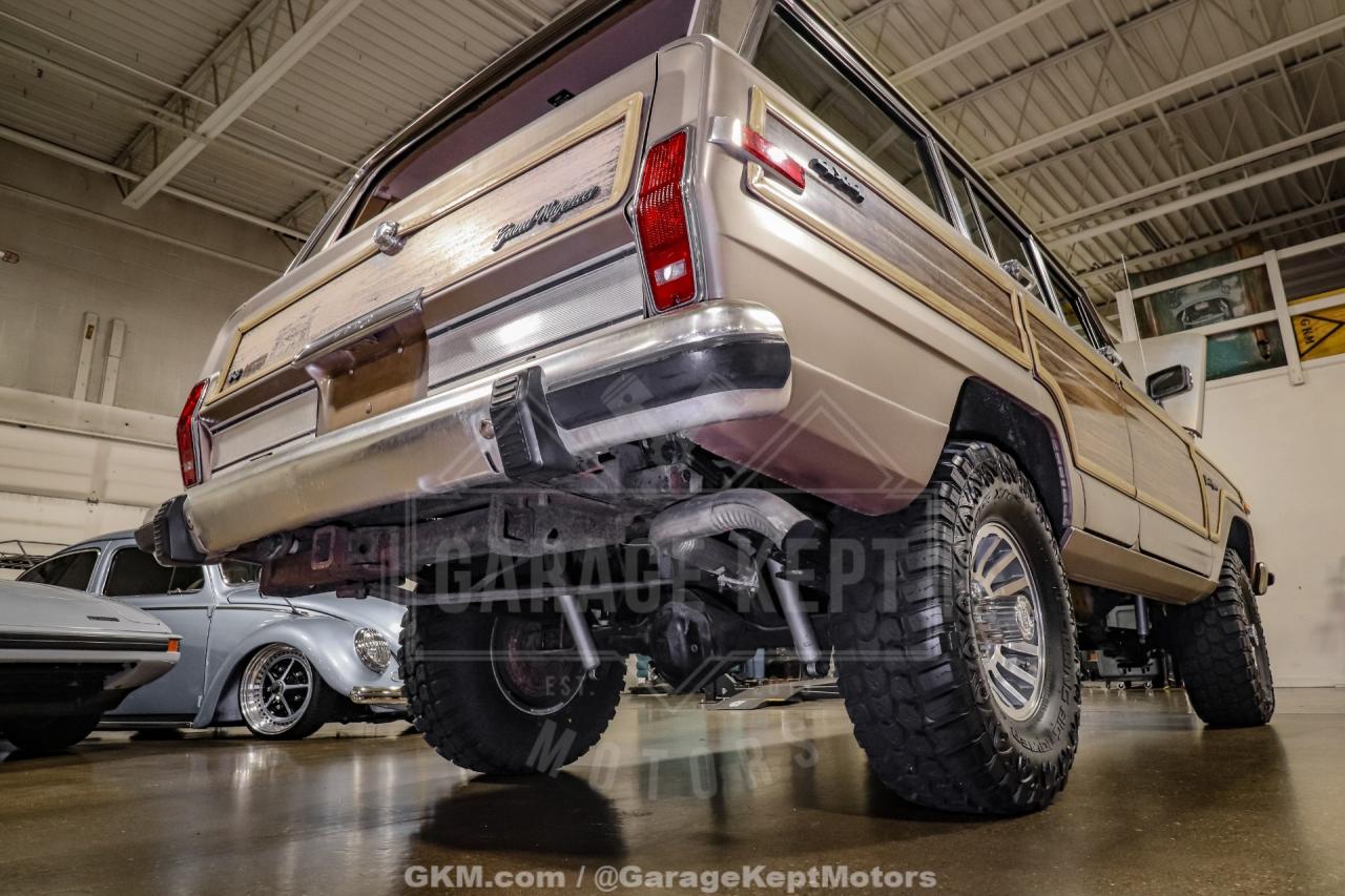 1988 Jeep Grand Wagoneer