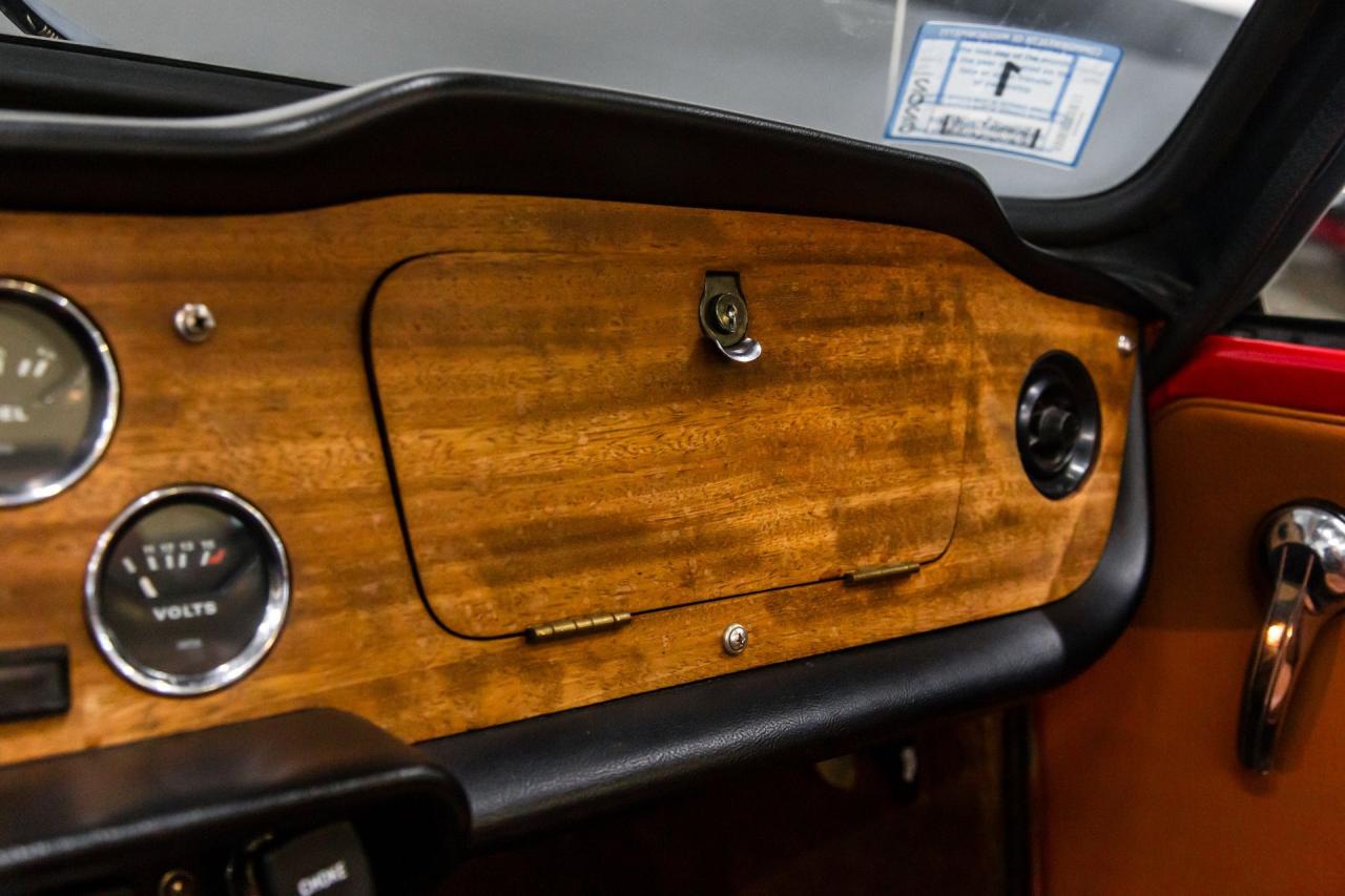 1974 Triumph TR6 Overdrive