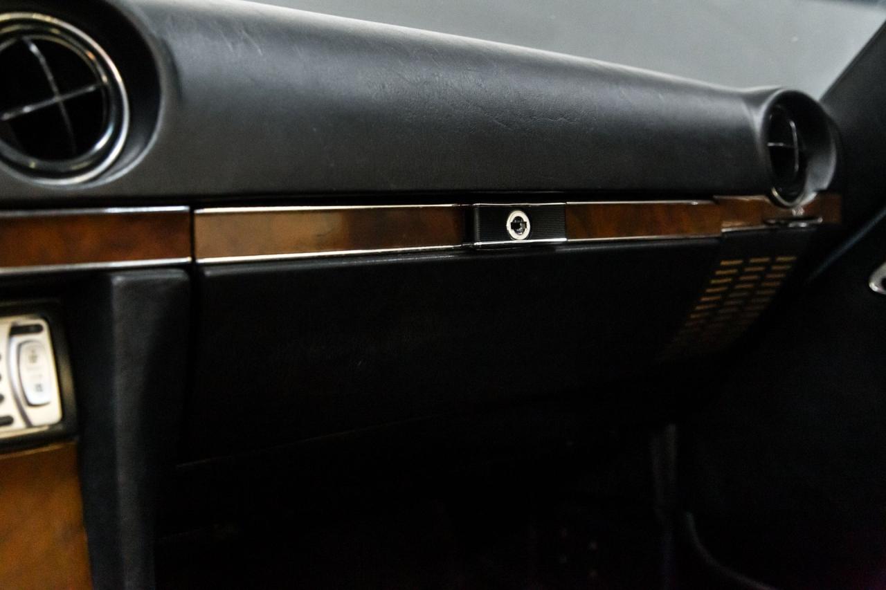 1989 Mercedes - Benz 560SL