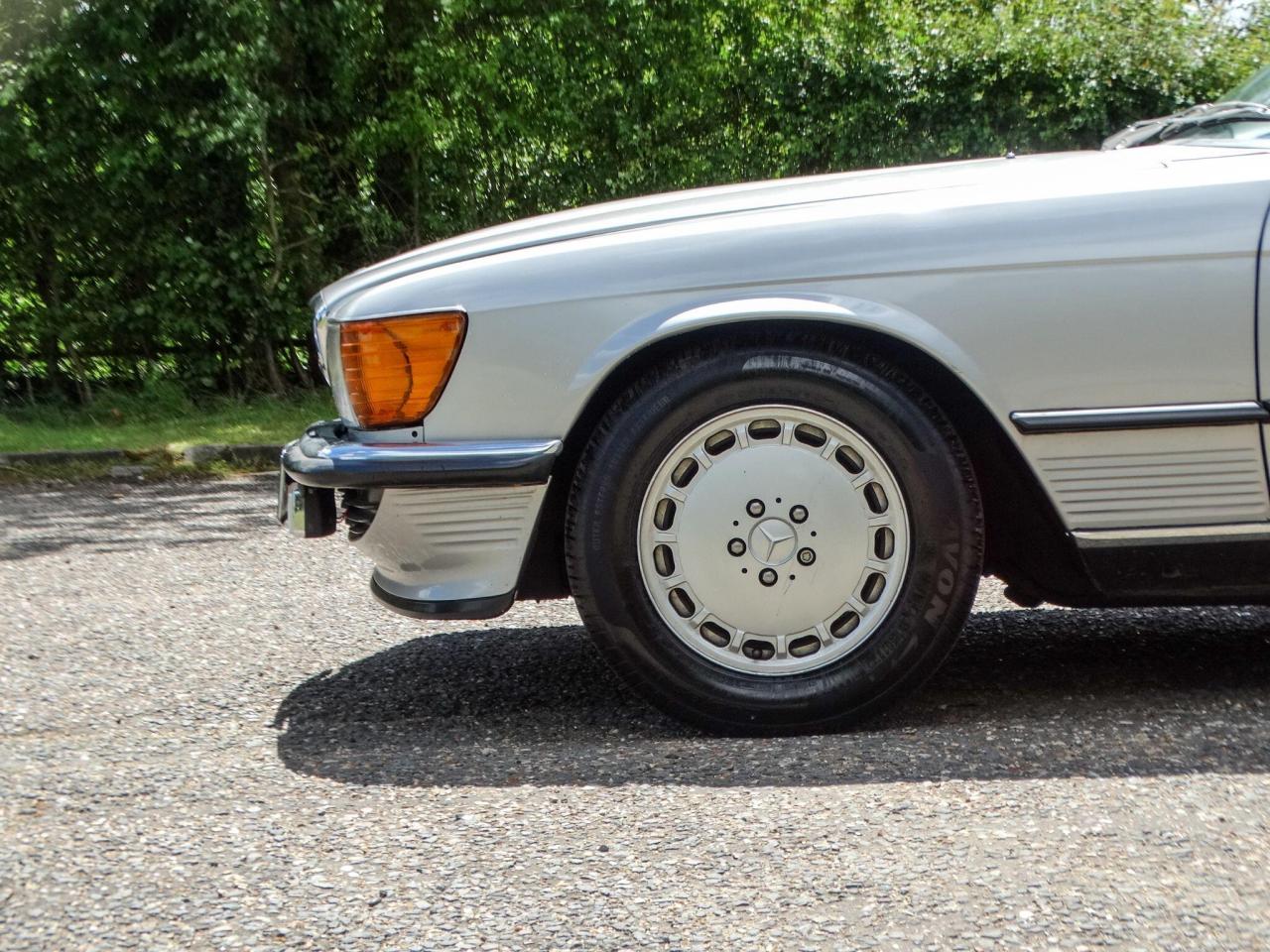 1983 Mercedes - Benz What's my car worth?