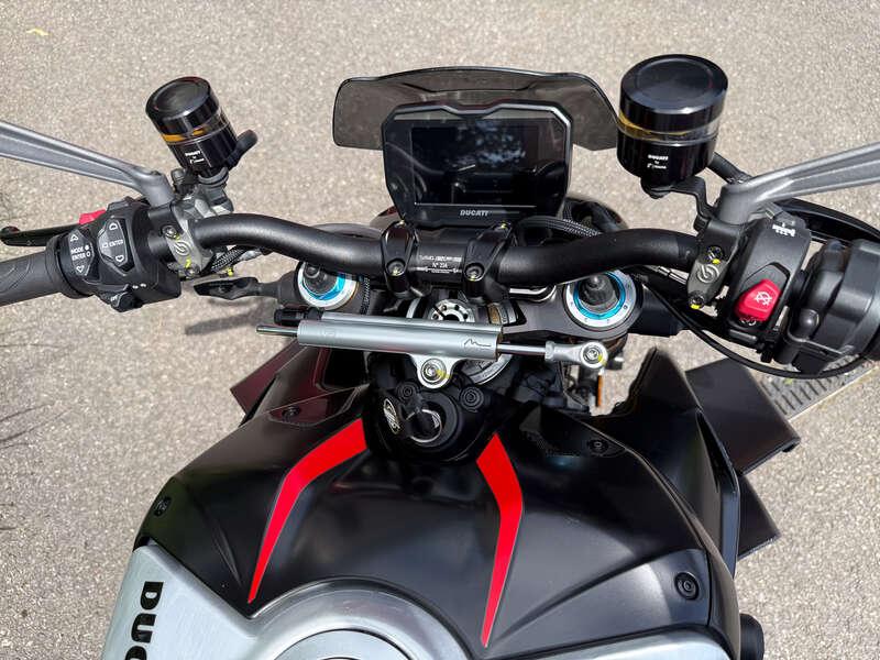 2023 Ducati STREET FIGHTER V4 SP2