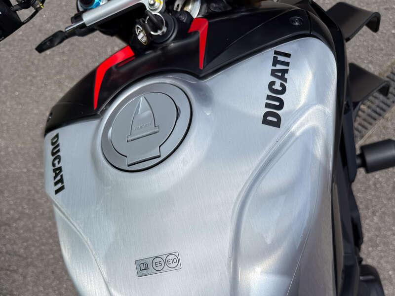 2023 Ducati STREET FIGHTER V4 SP2