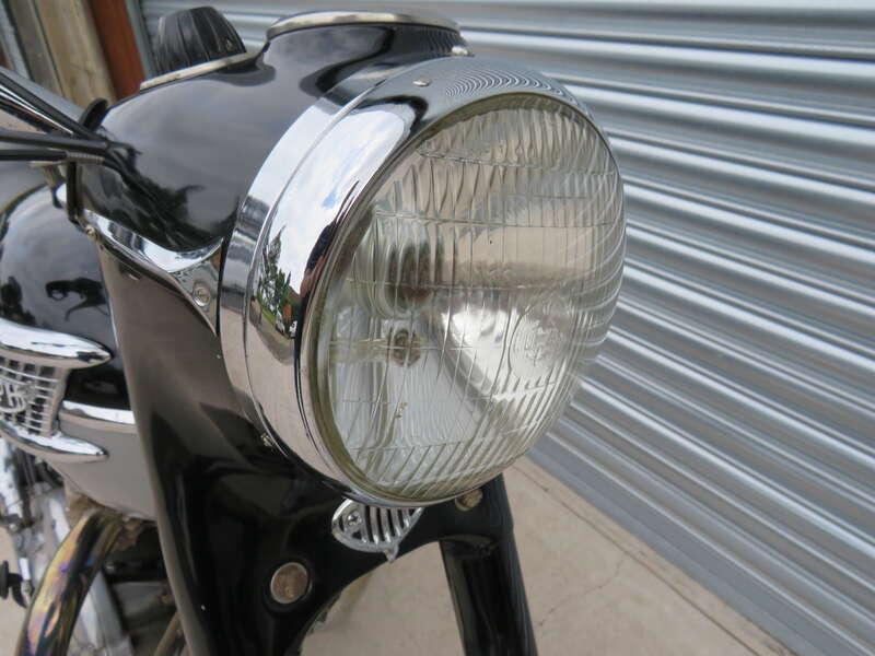 1961 Triumph 6T THUNDERBIRD