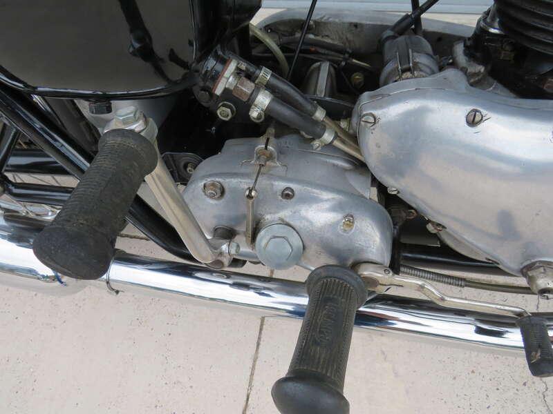 1961 Triumph 6T THUNDERBIRD