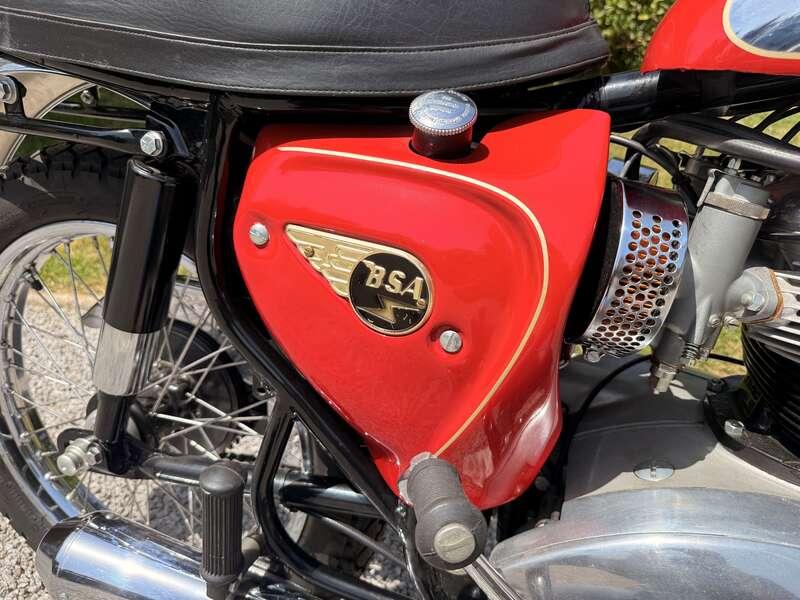 1964 BSA LIGHTNING ROCKET