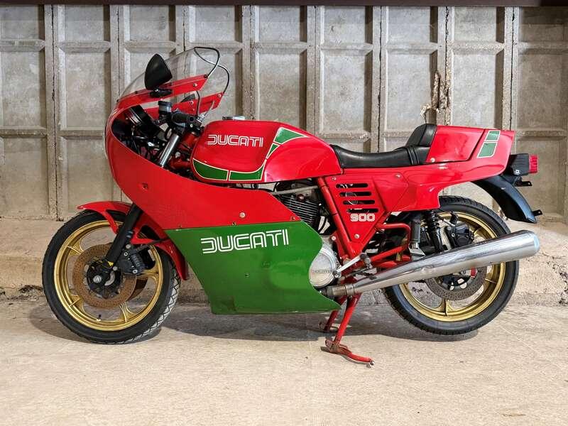 1984 Ducati 900 MIKE HAILWOOD REPLICA