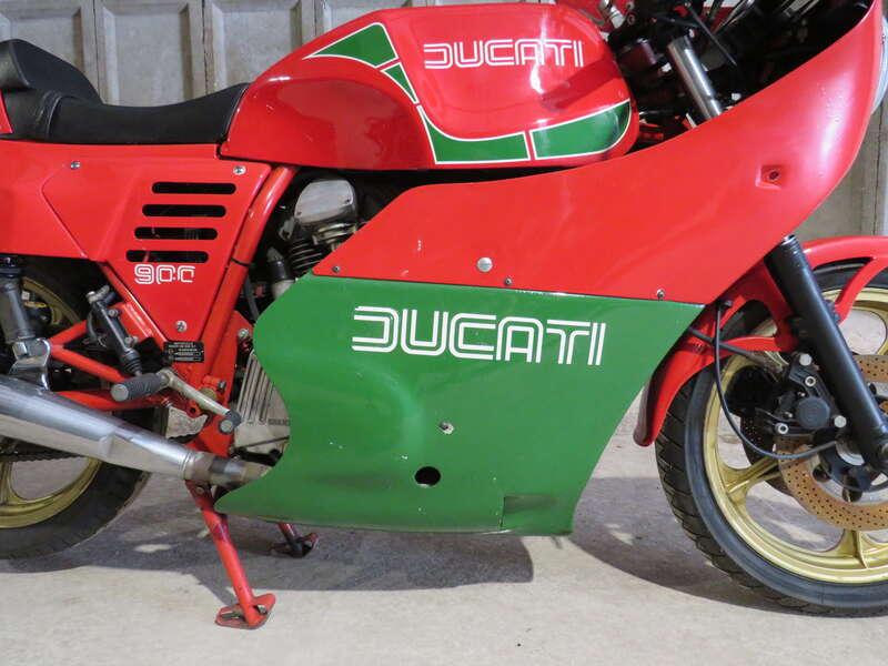 1984 Ducati 900 MIKE HAILWOOD REPLICA