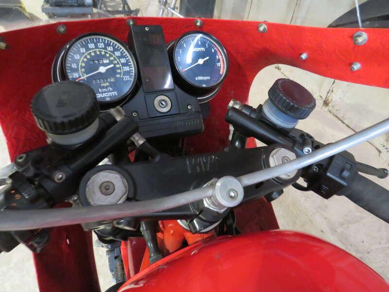 1984 Ducati 900 MIKE HAILWOOD REPLICA