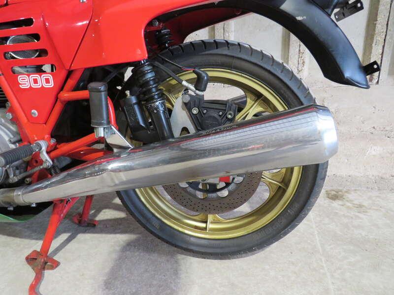 1984 Ducati 900 MIKE HAILWOOD REPLICA