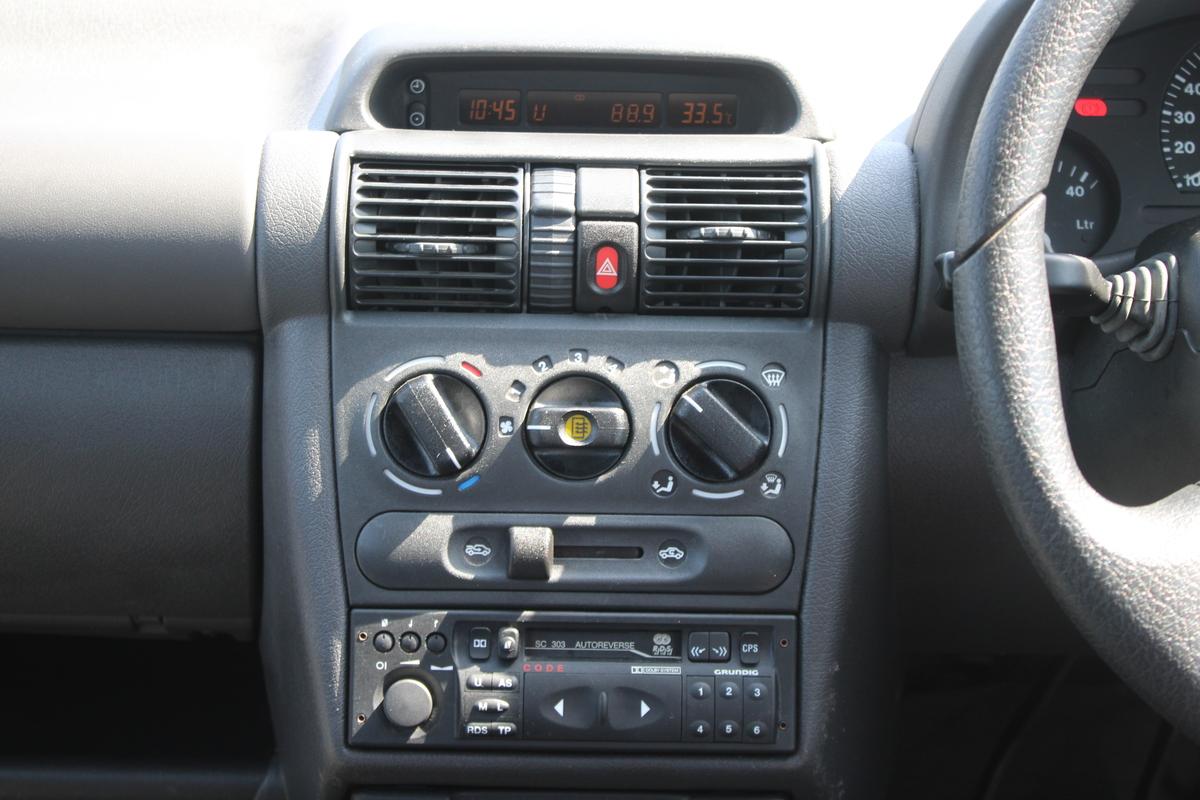 1994 Vauxhall CORSA GLS