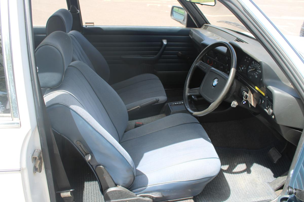 1982 BMW 316 AUTO E21