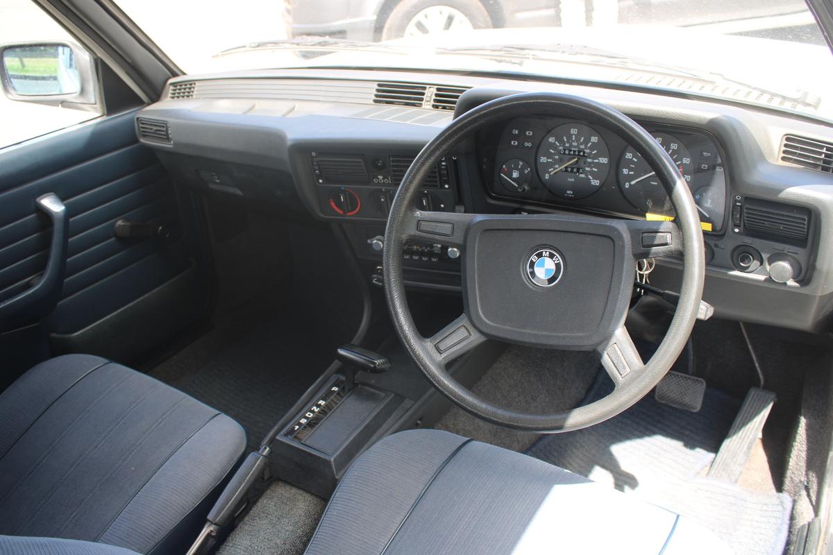 1982 BMW 316 AUTO E21