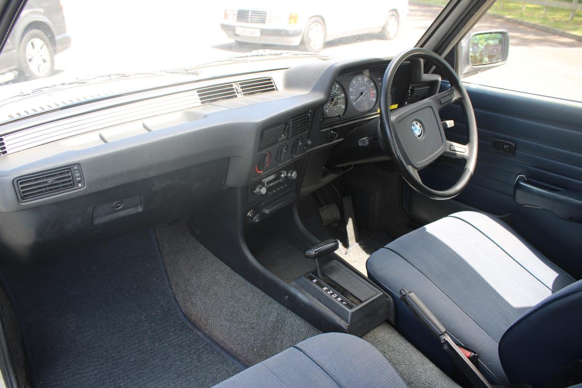 1982 BMW 316 AUTO E21