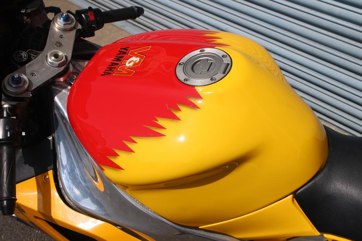 1998 Yamaha YZF-R1