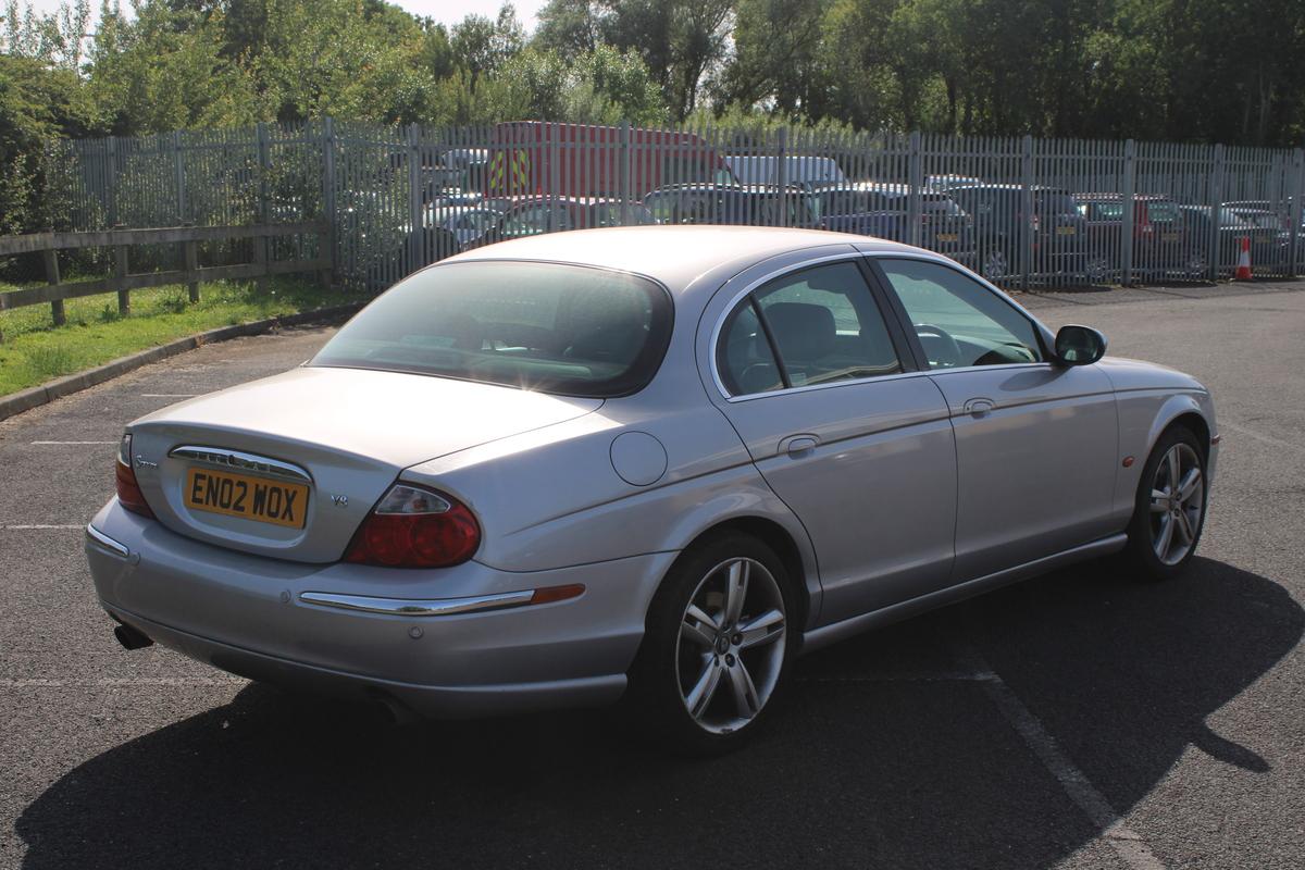 2002 Jaguar S-TYPE V8 SE AUTO