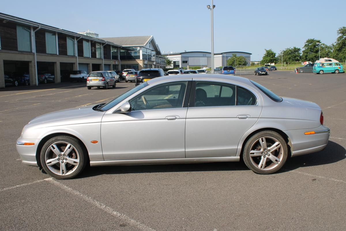 2002 Jaguar S-TYPE V8 SE AUTO