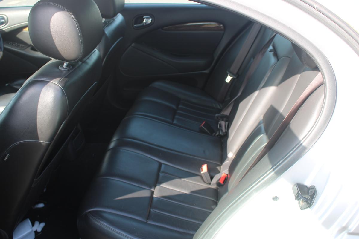 2002 Jaguar S-TYPE V8 SE AUTO