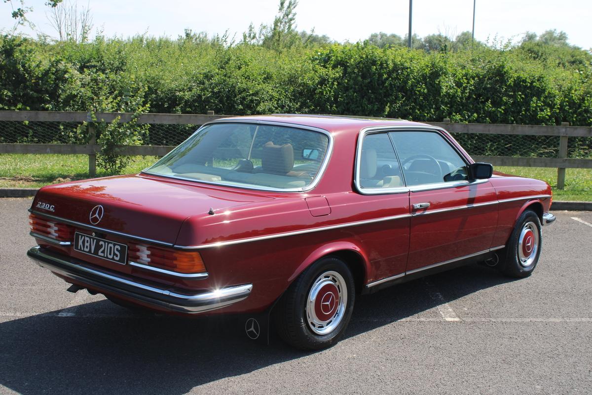 1978 Mercedes - Benz 230 CW AUTO (C123)